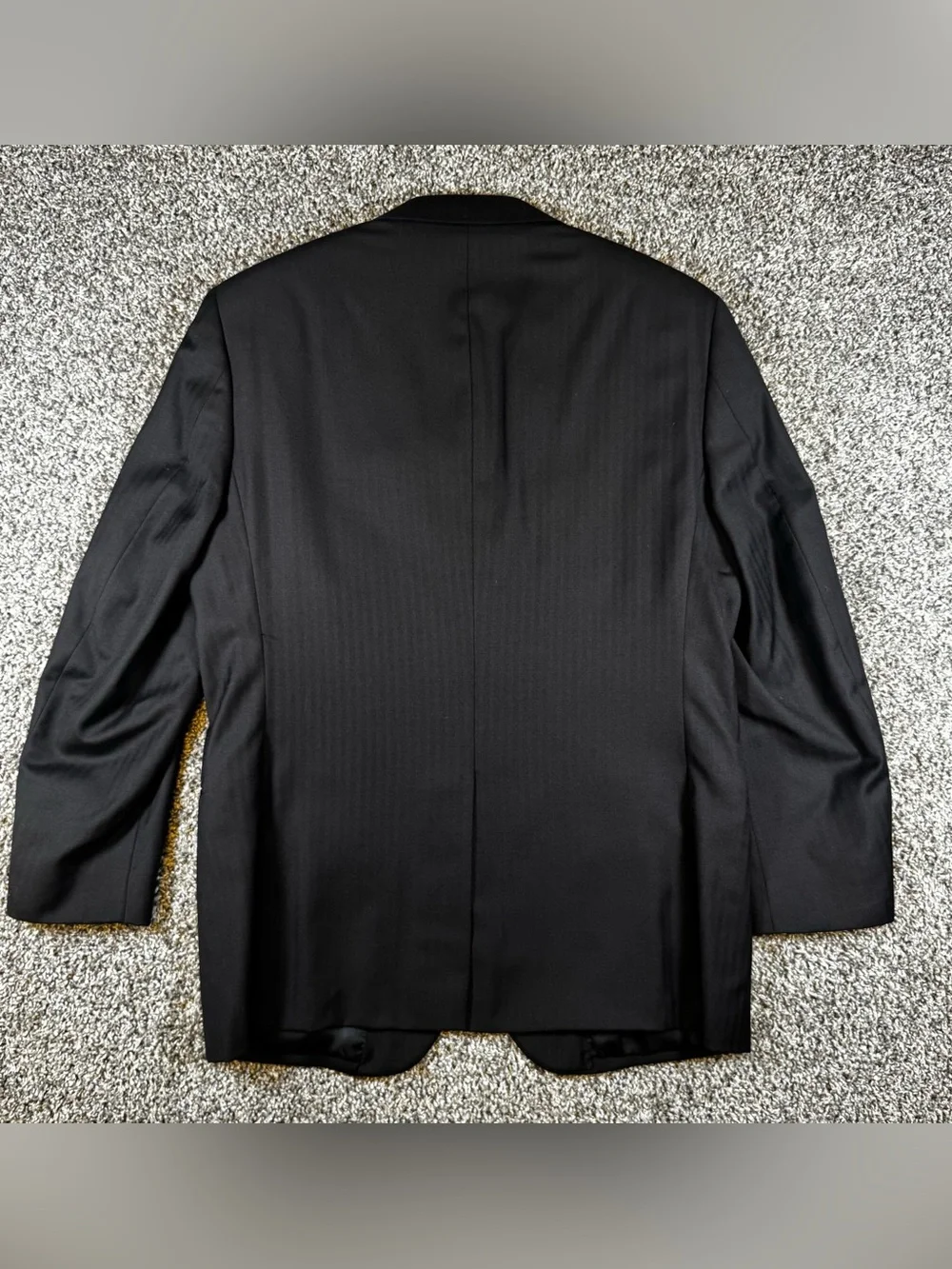 Jos A Bank Signature 2-Piece Suit 42R 36x32 Black Stripe Wool Pleated Cuffed